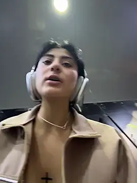 Snapshot of fiorella_paris chatting on 19, 3, 2026 fiorella paris online show from 19, 3, 2026