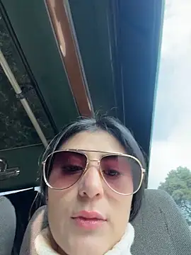 Snapshot of fiorella_paris chatting on 23, 3, 2026 fiorella paris online show from 23, 3, 2026