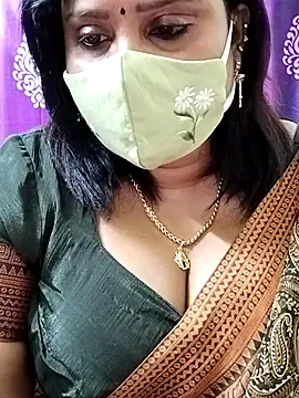 Queenflowerr online show from 25, 10, 2025