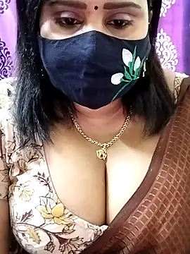 Queenflowerr online show from 1, 11, 2025