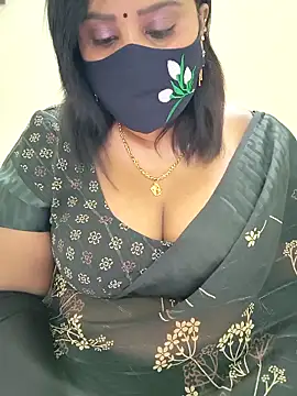 Queenflowerr online show from 4, 11, 2025