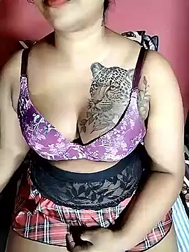 Snapshot of Sexy-Monikaa chatting on 26, 4, 2026 Sexy-Monikaa online show from 26, 4, 2026