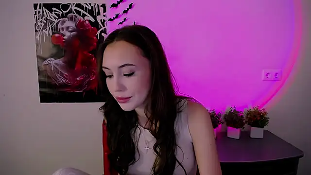 Nikonara Love online show from 2, 2, 2025