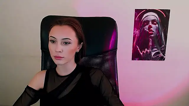 Nikonara Love online show from 18, 3, 2025