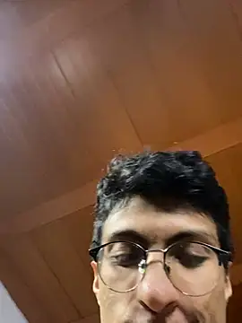 ApoloCruz online show from 6, 4, 2026