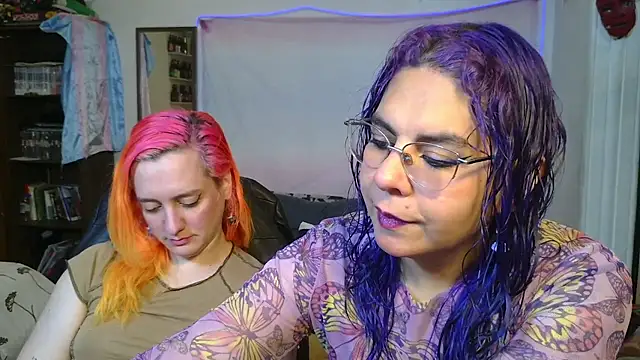 Snapshot of Evelan420 chatting on 19, 12, 2025 Evelan420 online show from 19, 12, 2025