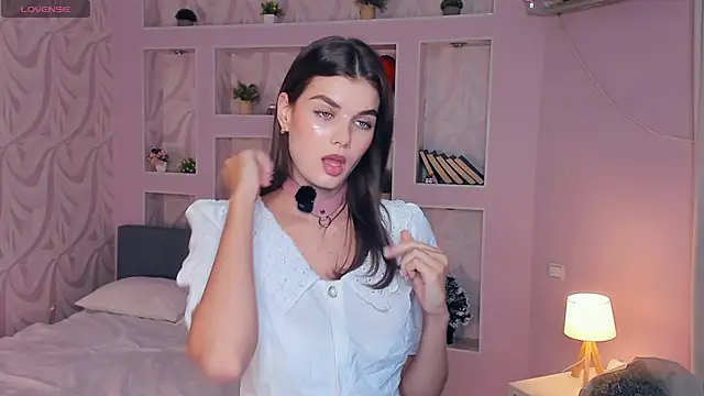 FloraDobb online show from 26, 9, 2025