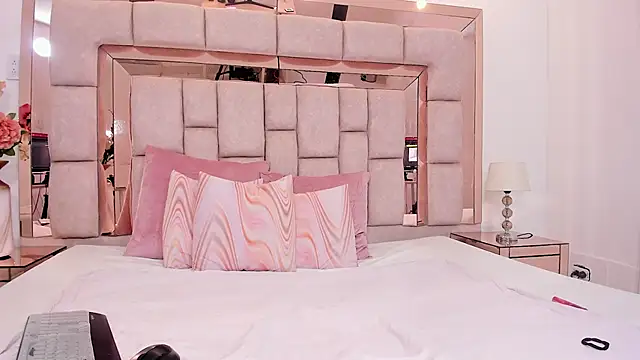 Snapshot of taliarussel chatting on 22, 1, 2025 taliarussel online show from 22, 1, 2025