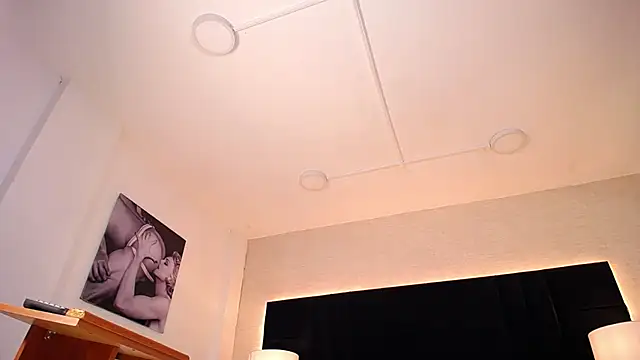 Simon Basset online show from 18, 2, 2025