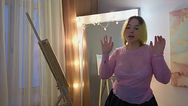 Snapshot of Manic_pixie_ chatting on 9, 2, 2025 Manic pixie online show from 9, 2, 2025