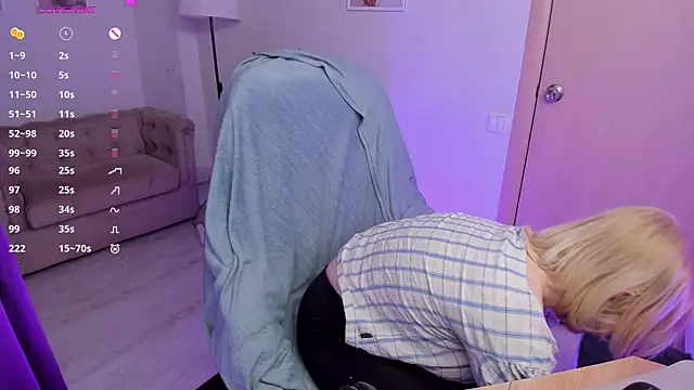 Snapshot of Manic_pixie_ chatting on 6, 3, 2025 Manic pixie online show from 6, 3, 2025