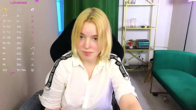 Snapshot of Manic_pixie_ chatting on 19, 3, 2025 Manic pixie online show from 19, 3, 2025