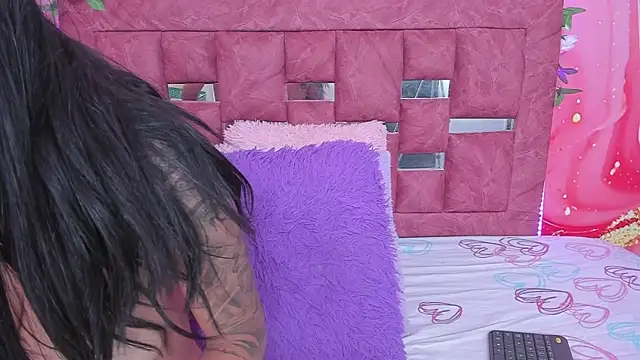 scarlett  evans  online show from 15, 9, 2025