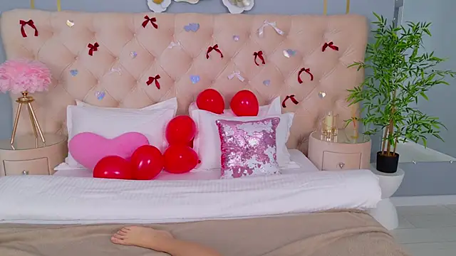 SandraTucker online show from 8, 2, 2026