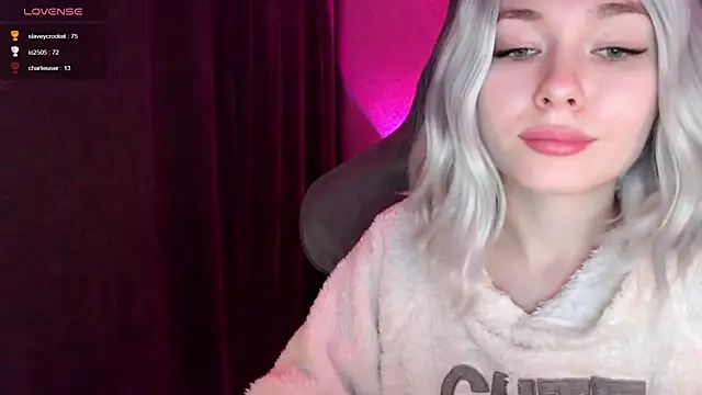 Snapshot of Ohmy_Nora_ chatting on 7, 3, 2025 Ohmy Nora  online show from 7, 3, 2025