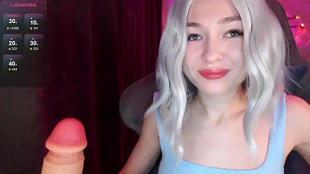 Ohmy Nora  online show from 16, 11, 2025