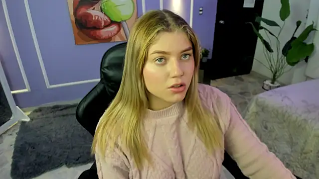 alaia greyy online show from 8, 11, 2025