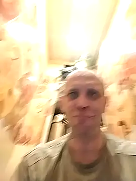 Snapshot of MaxDevilWhite chatting on 29, 9, 2025 MaxDevilWhite online show from 29, 9, 2025