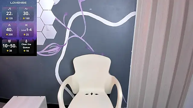 Snapshot of Sara_Naugty chatting on 28, 10, 2025 Sara Naugty online show from 28, 10, 2025
