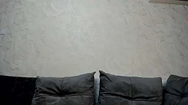 Snapshot of Yuki_miiii chatting on 28, 1, 2025 Yuki miiii online show from 28, 1, 2025