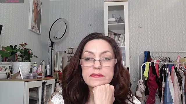 Soffya Soy online show from 13, 3, 2026