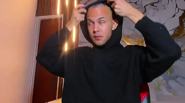 Jeremmy Love online show from 6, 3, 2025