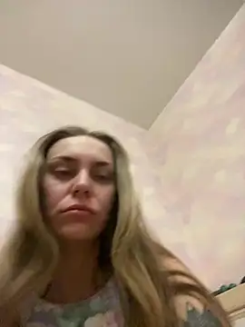 White Lu online show from 15, 2, 2025