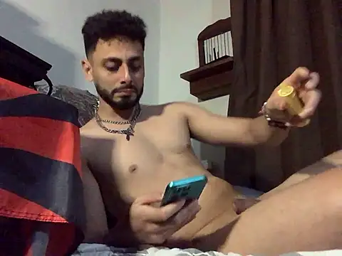 Nooneisthis online show from 4, 4, 2026