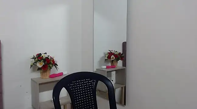 Snapshot of Sofii_Queen_ chatting on 22, 1, 2025 Sofii Queen online show from 22, 1, 2025