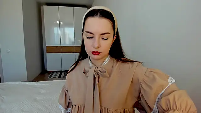 Snapshot of EllieGirlKiss chatting on 8, 3, 2025 EllieGirlKiss online show from 8, 3, 2025