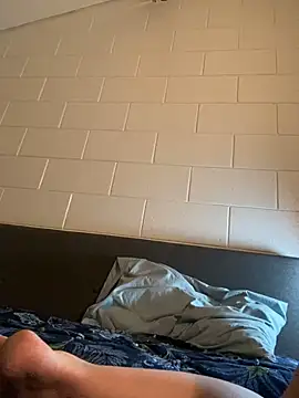 thequeenkendall2025 online show from 16, 2, 2025