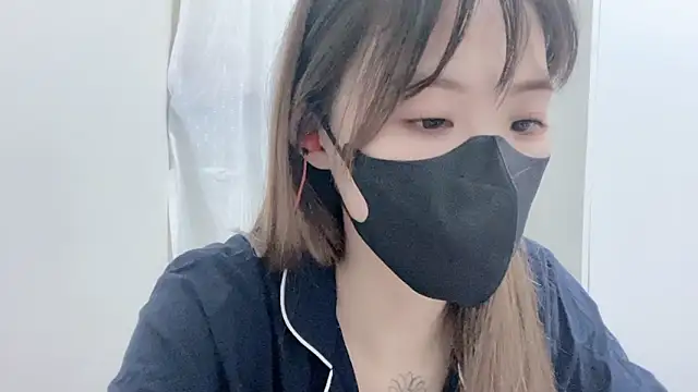 Chu1314 online show from 28, 2, 2025