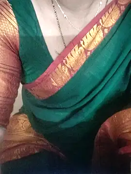 Snapshot of laxmitelugu78 chatting on 1, 11, 2025 laxmitelugu78 online show from 1, 11, 2025