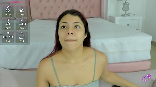 Kendall  Fox online show from 30, 1, 2025