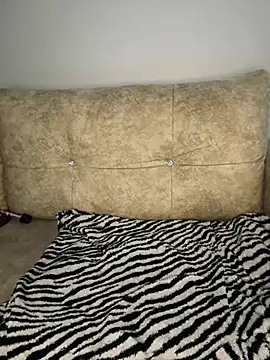 lovesgirl0 online show from 13, 2, 2025