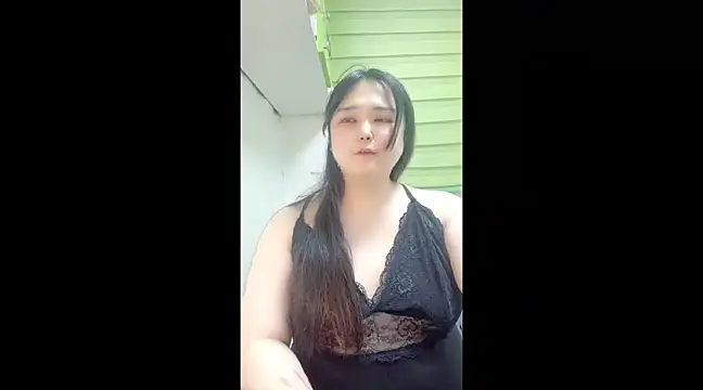 Snapshot of whhbbny chatting on 23, 1, 2025 whhbbny online show from 23, 1, 2025