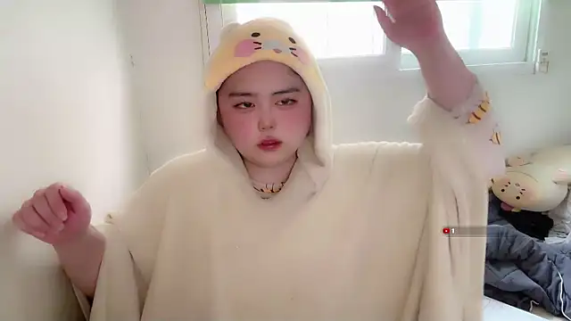 Snapshot of whhbbny chatting on 10, 1, 2026 whhbbny online show from 10, 1, 2026