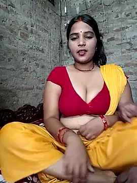 Snapshot of Simrandeshipp chatting on 24, 7, 2026 Simrandeshipp online show from 24, 7, 2026