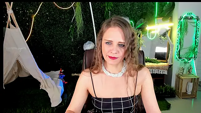 EmiliaBedy online show from 14, 12, 2025