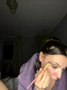 Snapshot of bunnythetailor chatting on 14, 10, 2025 bunnythetailor online show from 14, 10, 2025