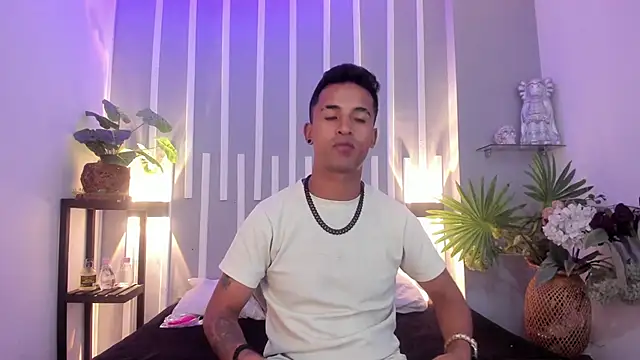 Nikki and Mayk online show from 14, 11, 2025