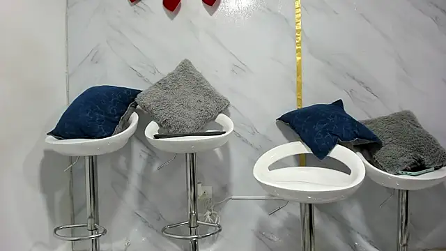 Snapshot of emilly09 chatting on 12, 2, 2025 emilly09 online show from 12, 2, 2025