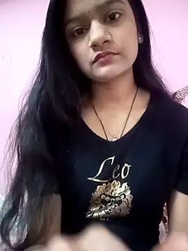 Snapshot of Tanu-00 chatting on 5, 11, 2025 Tanu-00 online show from 5, 11, 2025