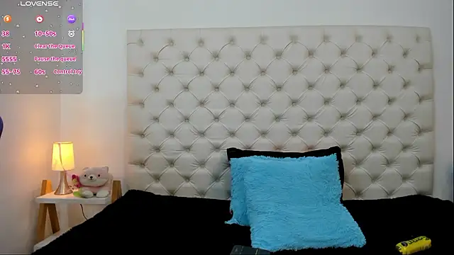 Snapshot of esmeralda06 chatting on 11, 2, 2026 esmeralda06 online show from 11, 2, 2026