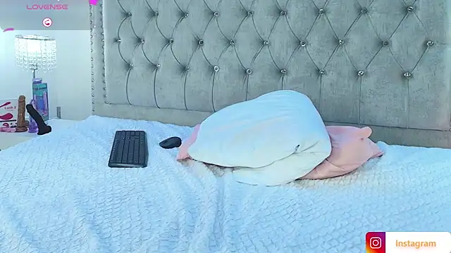 Milu ballmer online show from 12, 3, 2025