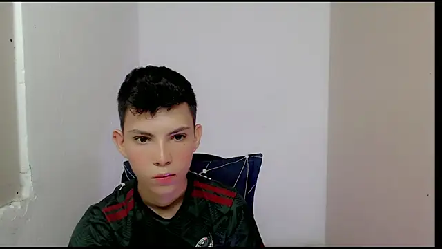 Snapshot of Alexxx_lov chatting on 14, 3, 2025 Alexxx lov online show from 14, 3, 2025