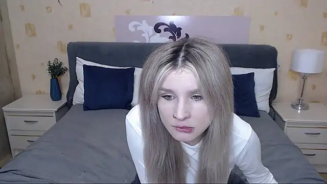 Chloe Addison online show from 18, 9, 2025