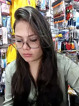 Vale Saenzz online show from 28, 3, 2026