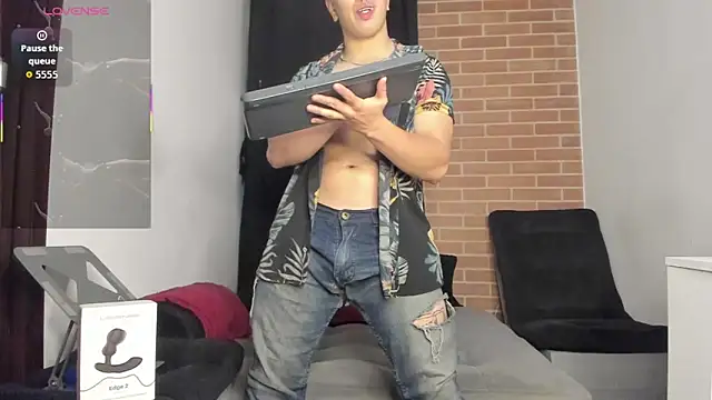 DavidX X21 Strip online show from 1, 4, 2026