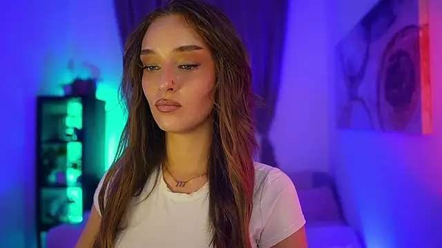 Clara Nia online show from 1, 11, 2025